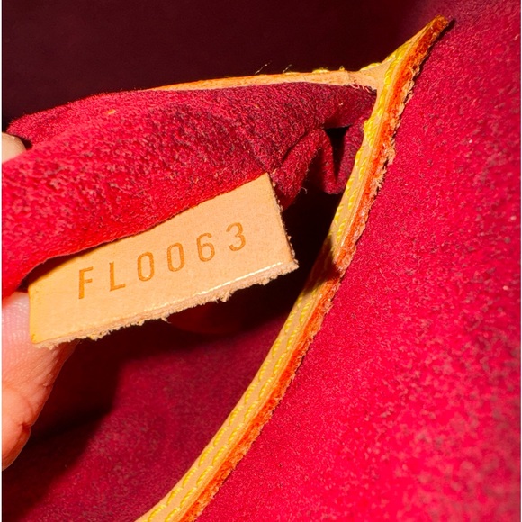 LOUIS VUITTON WHITE MULTICOLOR ALMA Handbag - Picture 11 of 11